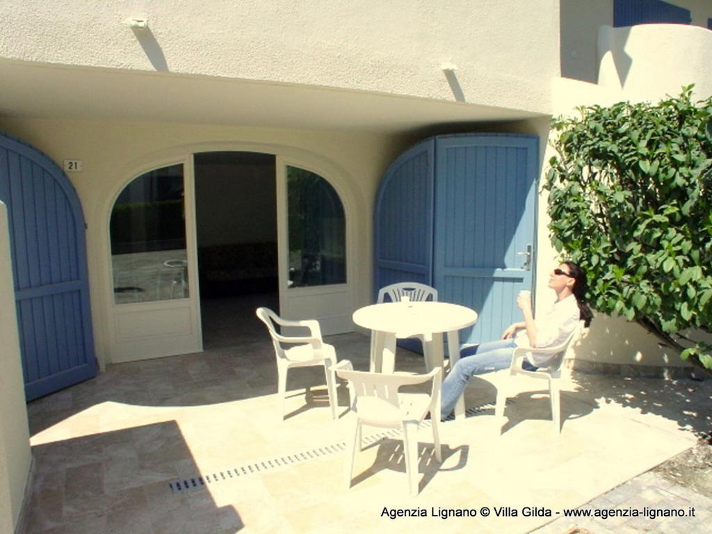 Flat In Lignano Riviera Appartement Lignano Sabbiadoro Kamer foto