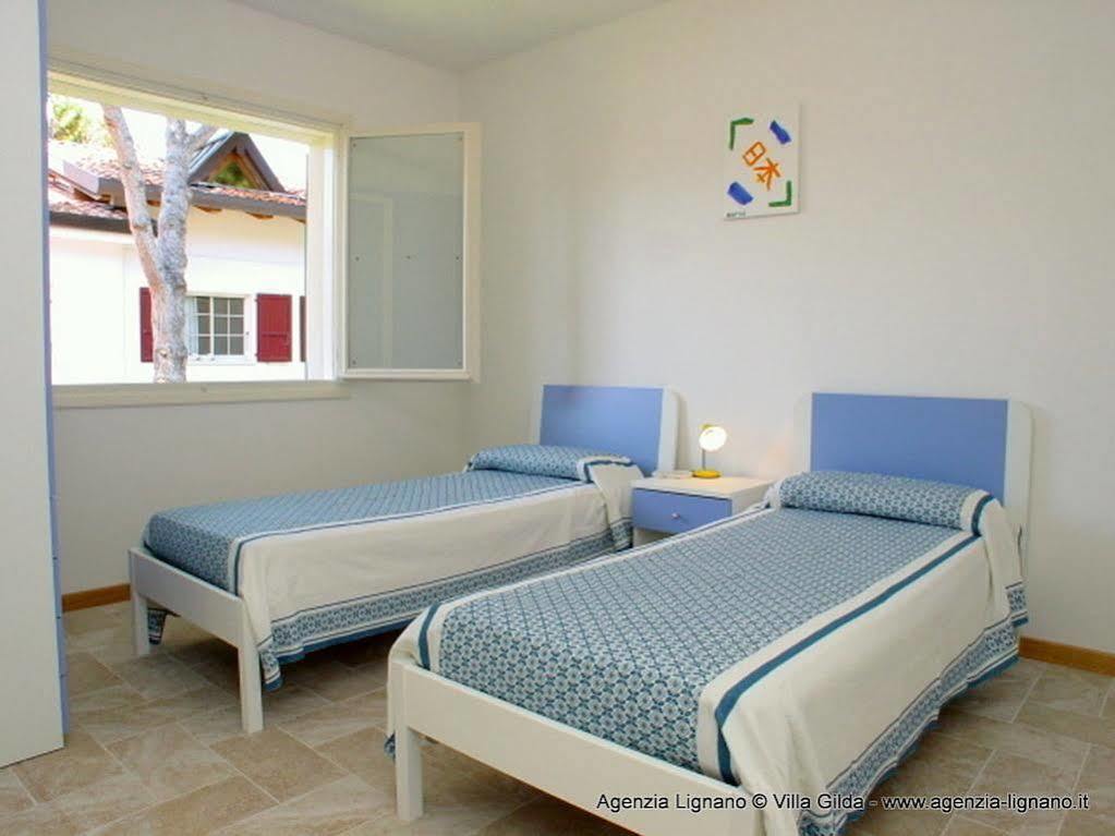 Flat In Lignano Riviera Appartement Lignano Sabbiadoro Buitenkant foto